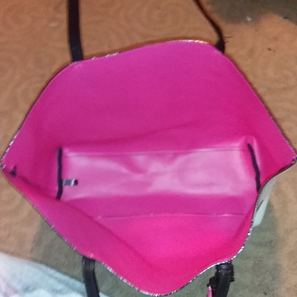 Bag - Picture 2 of 3